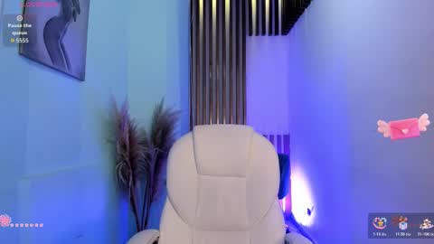 Paulina Belle online show from December 22, 2025, 12:57 pm