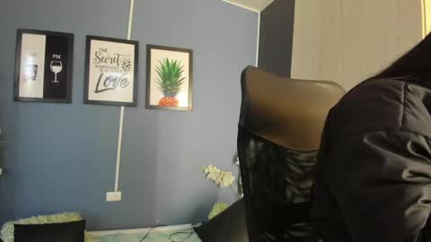 Snapshot of paulinaduarte_ chatting on April 22, 2026, 12:18 pm Paulina online show from April 22, 2026, 12:18 pm