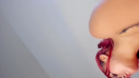 Snapshot of paulinasaeenz chatting on November 5, 2025, 2:50 pm PaulinaSaennz online show from November 5, 2025, 2:50 pm