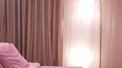 Snapshot of pauline_7 chatting on October 1, 2025, 6:14 pm pauline_7 online show from October 1, 2025, 6:14 pm