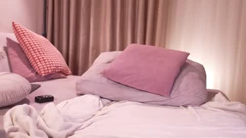 Snapshot of pauline_7 chatting on November 10, 2025, 6:07 pm pauline_7 online show from November 10, 2025, 6:07 pm