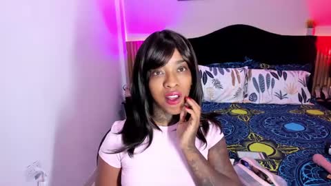 Snapshot of pauline_fox chatting on May 30, 2026, 2:52 am Pauline online show from May 30, 2026, 2:52 am