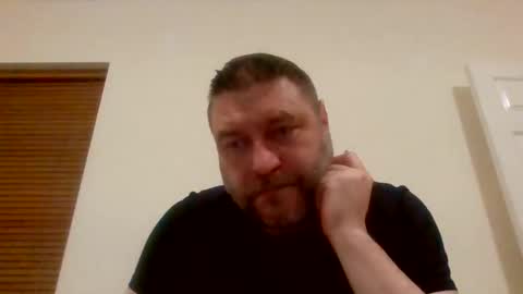 pauljr85 online show from May 19, 2026, 2:18 am