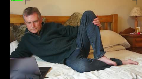 paullie2011 online show from November 9, 2025, 12:14 pm