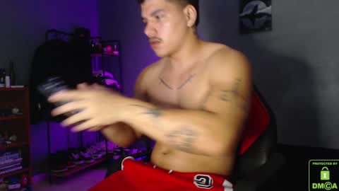 Snapshot of paulo_allen chatting on March 12, 2025, 10:50 pm Paulo online show from March 12, 2025, 10:50 pm