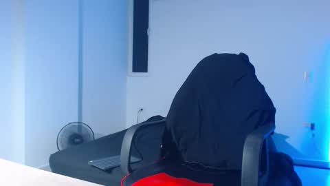 Snapshot of paulo_allen chatting on September 30, 2025, 2:16 am Paulo online show from September 30, 2025, 2:16 am