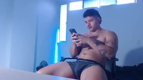 Snapshot of paulo_allen chatting on November 5, 2025, 12:16 pm Paulo online show from November 5, 2025, 12:16 pm