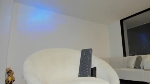 Snapshot of pauloruggeri chatting on December 7, 2024, 7:05 am PAULO online show from December 7, 2024, 7:05 am