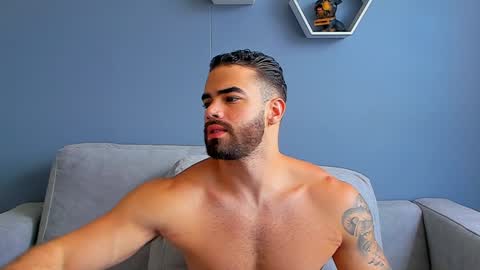 Snapshot of paulphoenix_ chatting on January 12, 2025, 6:05 pm Paul Phoenix online show from January 12, 2025, 6:05 pm