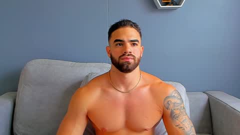Snapshot of paulphoenix_ chatting on January 27, 2025, 8:39 pm Paul Phoenix online show from January 27, 2025, 8:39 pm