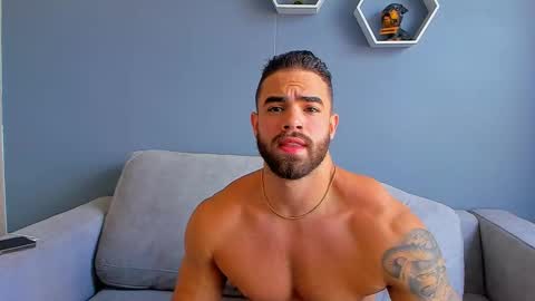 Snapshot of paulphoenix_ chatting on February 19, 2025, 9:14 pm Paul Phoenix online show from February 19, 2025, 9:14 pm