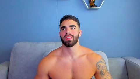 Snapshot of paulphoenix_ chatting on March 11, 2025, 7:58 pm Paul Phoenix online show from March 11, 2025, 7:58 pm