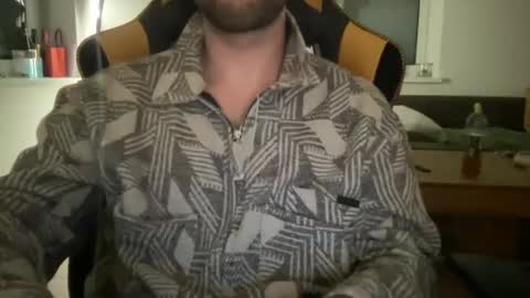 Snapshot of paulsimpsn chatting on March 9, 2025, 12:31 am love bush online show from March 9, 2025, 12:31 am