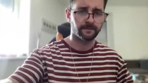 Snapshot of paulsimpsn chatting on September 11, 2025, 7:52 am love bush online show from September 11, 2025, 7:52 am