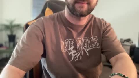 Snapshot of paulsimpsn chatting on October 31, 2025, 8:15 am love bush online show from October 31, 2025, 8:15 am