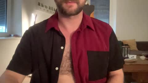 Snapshot of paulsimpsn chatting on November 8, 2025, 7:19 am love bush online show from November 8, 2025, 7:19 am