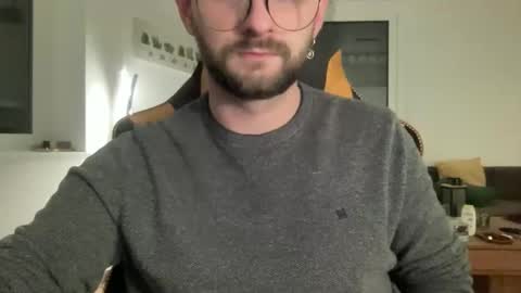 Snapshot of paulsimpsn chatting on November 17, 2025, 3:51 pm love bush online show from November 17, 2025, 3:51 pm