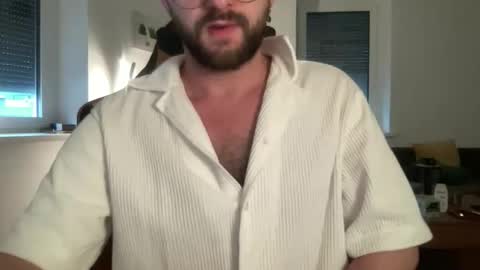 Snapshot of paulsimpsn chatting on November 18, 2025, 6:51 am love bush online show from November 18, 2025, 6:51 am