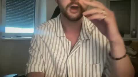 Snapshot of paulsimpsn chatting on July 8, 2026, 8:30 am love bush online show from July 8, 2026, 8:30 am