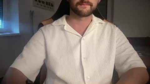 Snapshot of paulsimpsn chatting on July 9, 2026, 6:45 pm love bush online show from July 9, 2026, 6:45 pm