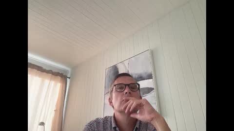 paulwill2377 online show from October 8, 2025, 11:57 pm