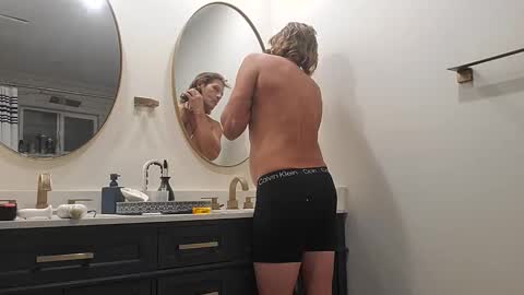 Snapshot of pavonesplash chatting on December 1, 2025, 1:43 am Pavone splash online show from December 1, 2025, 1:43 am