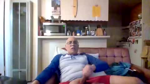 pawgkiller online show from November 18, 2025, 3:45 am