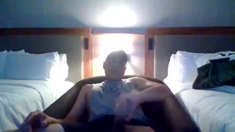 pawgkiller online show from April 14, 2026, 5:13 am