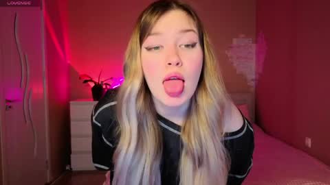 PawsClawss online show from April 26, 2026, 2:59 pm