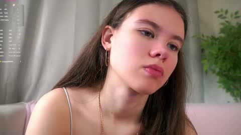 Snapshot of pazrapacki chatting on May 12, 2026, 1:25 am Beautiful Mila online show from May 12, 2026, 1:25 am