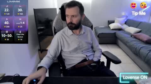 Snapshot of pc92160 chatting on November 17, 2025, 4:13 pm pc92160 online show from November 17, 2025, 4:13 pm