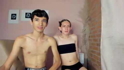 peach tyron online show from March 7, 2025, 1:53 am