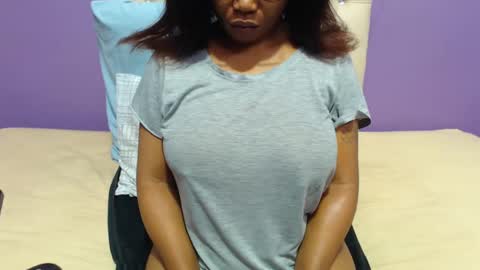 Snapshot of peachassxx chatting on February 21, 2025, 5:24 am peachy online show from February 21, 2025, 5:24 am
