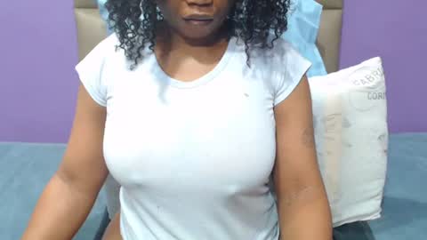 Snapshot of peachassxx chatting on October 5, 2025, 5:28 am peachy online show from October 5, 2025, 5:28 am