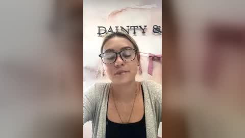 Snapshot of peachesncreampiezz chatting on June 24, 2026, 5:45 pm peachesncreampiezz online show from June 24, 2026, 5:45 pm