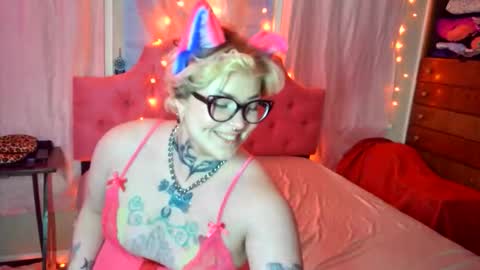 Snapshot of peachpwuppy chatting on January 13, 2026, 3:56 am Peach Pwuppy online show from January 13, 2026, 3:56 am