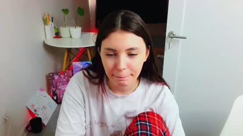 Snapshot of peachybabe__ chatting on July 16, 2026, 5:30 pm Peachy online show from July 16, 2026, 5:30 pm