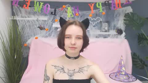 peachydreamm online show from October 20, 2025, 6:03 am