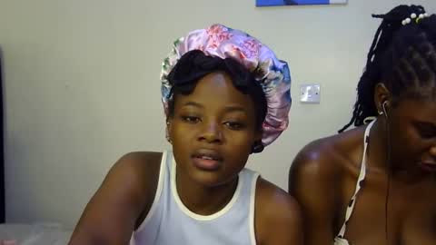 vel online show from November 29, 2025, 8:01 pm