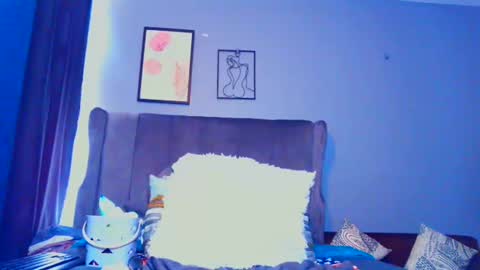 Snapshot of pearlblu38 chatting on January 8, 2026, 8:49 am Pearl online show from January 8, 2026, 8:49 am