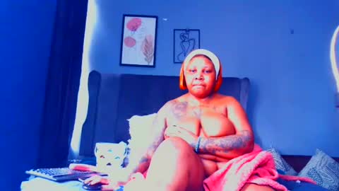 Snapshot of pearlblu38 chatting on January 9, 2026, 9:34 am Pearl online show from January 9, 2026, 9:34 am