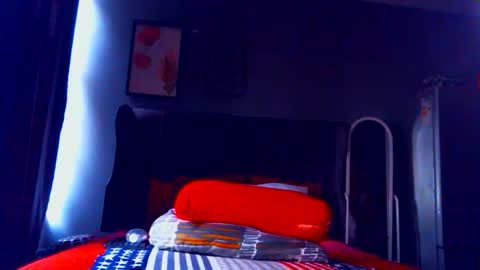 Snapshot of pearlblu38 chatting on February 16, 2026, 5:58 am Pearl online show from February 16, 2026, 5:58 am