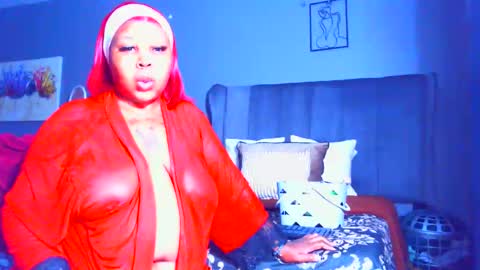 Snapshot of pearlblu38 chatting on May 3, 2026, 3:29 pm Pearl online show from May 3, 2026, 3:29 pm