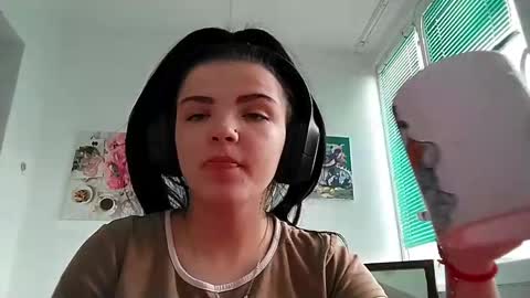 Kate online show from April 21, 2026, 11:38 am