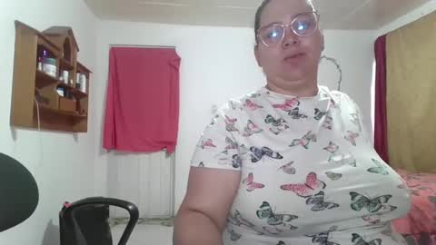 Snapshot of pecadodulce chatting on January 29, 2025, 6:39 pm pecadodulce online show from January 29, 2025, 6:39 pm