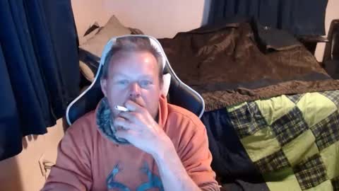 pecker40 online show from December 8, 2024, 12:18 am