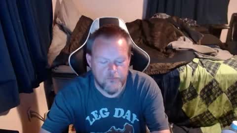 pecker40 online show from December 10, 2024, 2:27 am