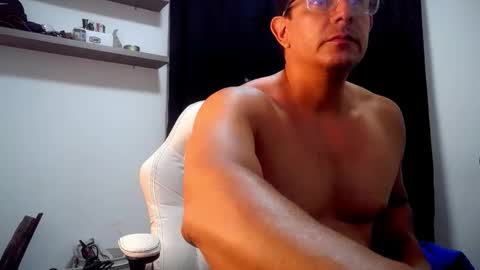 Pedro online show from May 8, 2026, 3:23 am
