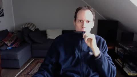 Arno online show from December 25, 2024, 1:30 pm