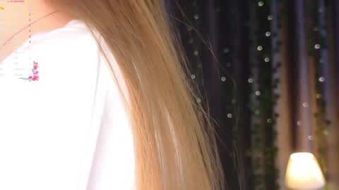 Snapshot of peek_in_my_window chatting on February 3, 2025, 1:08 pm tony online show from February 3, 2025, 1:08 pm